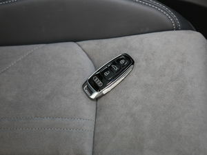 201945 TFSI quattro xӸ ܇耳