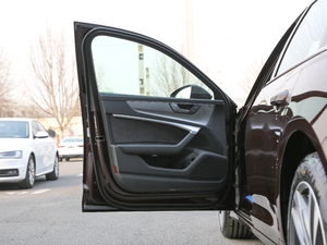 201945TFSI xӸ {λ܇T