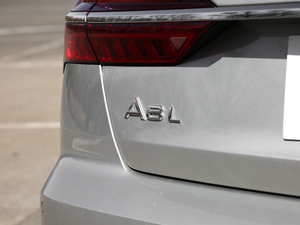 201945 TFSI quattro xӸ ^