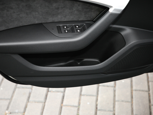 201945 TFSI quattro xӸ g