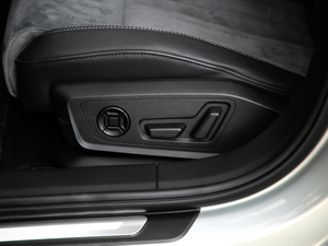 201945 TFSI quattro xӸ {{