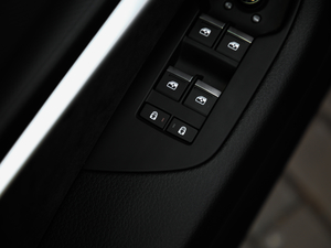 201945 TFSI quattro xӸ п؅^