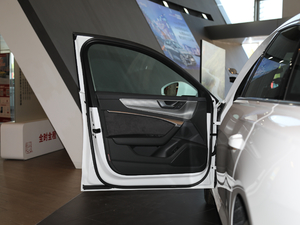 201945TFSI xӸ {λ܇T