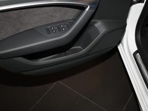 201945TFSI x(dng) ǰT(mn)(ch)g