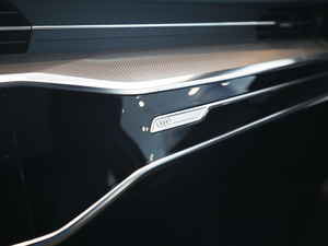 201945TFSI xӸ п؅^