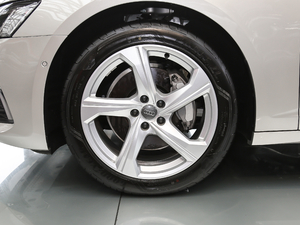 201945TFSI quattro x ݆Ȧ