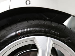 201945TFSI quattro x ݆̥Ʒ