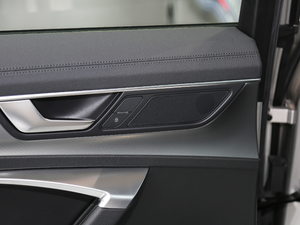 201945TFSI quattro x g