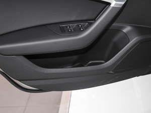 201945TFSI quattro x g