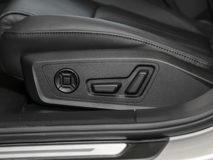 201945TFSI quattro x {{(dio)(ji)