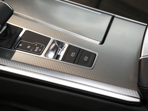 201945TFSI quattro x v܇Ƅ