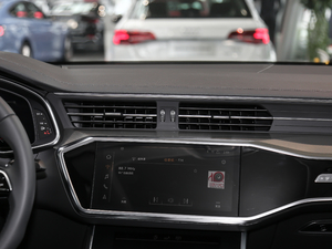 201945TFSI quattro x {L