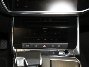 201945TFSI quattro x {{