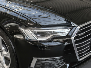 201945TFSI quattro  ^