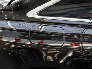 201945TFSI quattro  ^