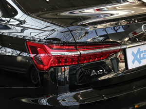 201945TFSI quattro  (ji)^