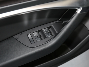 201945TFSI quattro  g