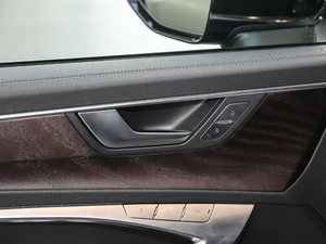 201945TFSI quattro  g