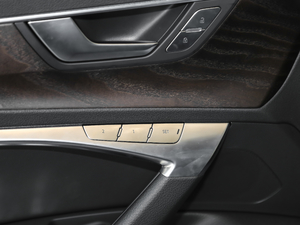 201945TFSI quattro  g