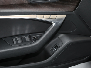 201945TFSI quattro  g