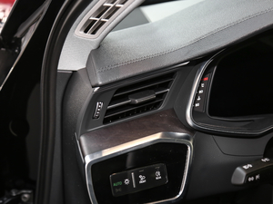 201945TFSI quattro  g