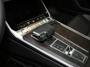 201945TFSI quattro  QU