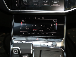 201945TFSI quattro  {(dio){(dio)(ji)