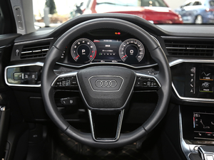 201945TFSI quattro  P