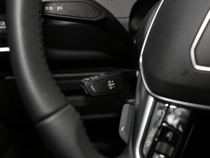 201945TFSI quattro  п؅^