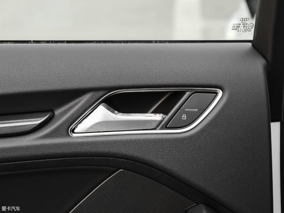 2019?yun)WA3 Sportback 35 TFSIr(sh) (gu)V