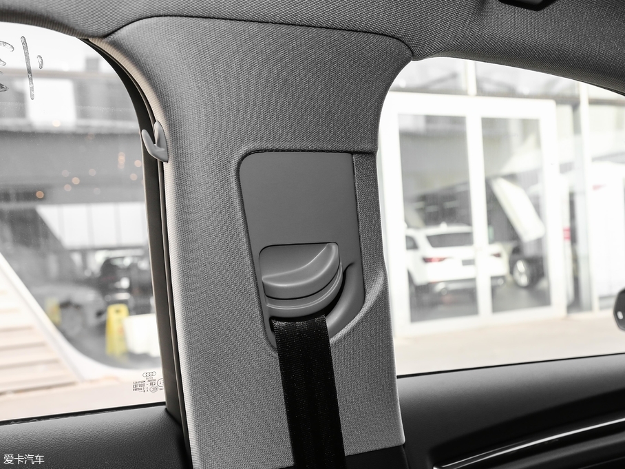 2019?yun)WA3 Sportback 35 TFSIr(sh) V