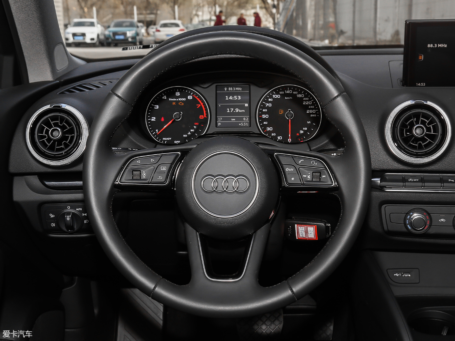 2019WA3 Sportback 35 TFSIr V