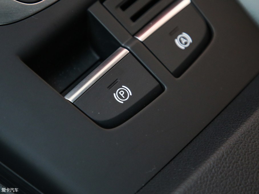 2019��W��A3 Sportback 35 TFSI�r���� ��V