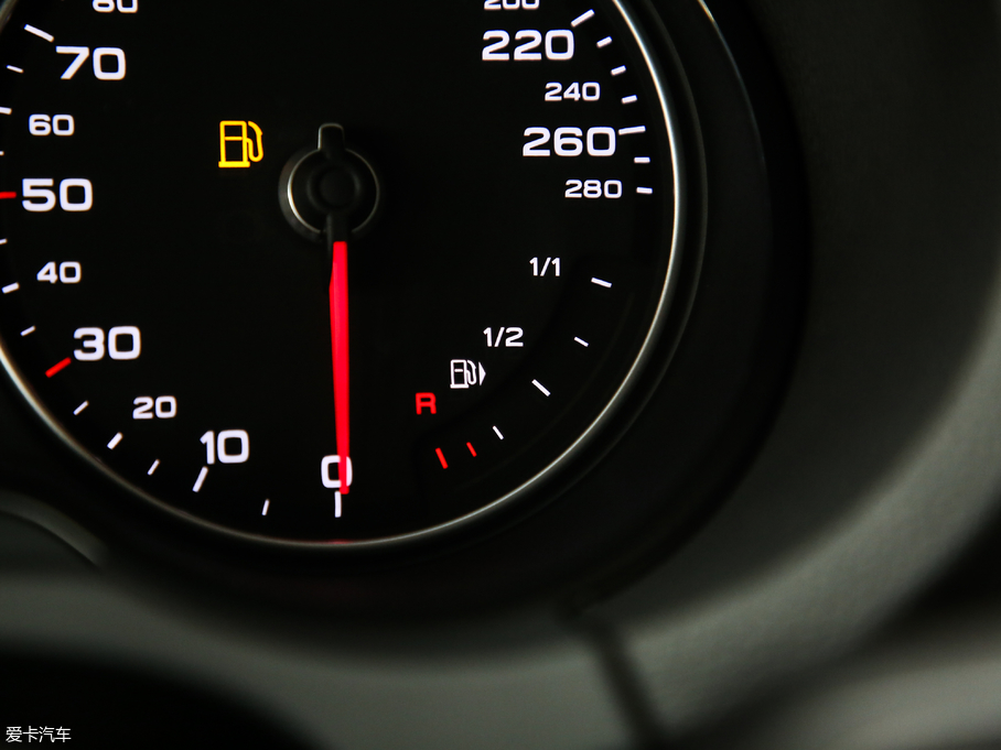 2019��W��A3 Sportback 35 TFSI�r���� ��V