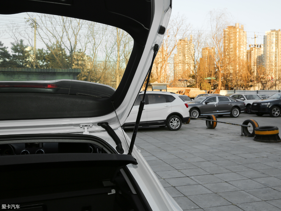 2019?yun)WA3 Sportback 35 TFSI\(yn)(dng) VI