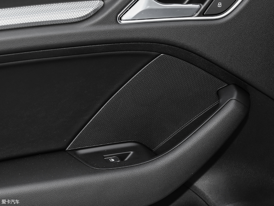 2019WA3 Sportback 35 TFSIL VI