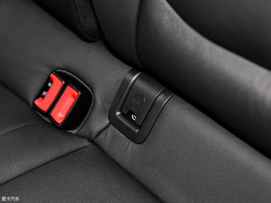 2019?yun)WA3 Sportback 35 TFSIL(fng) (gu)VI