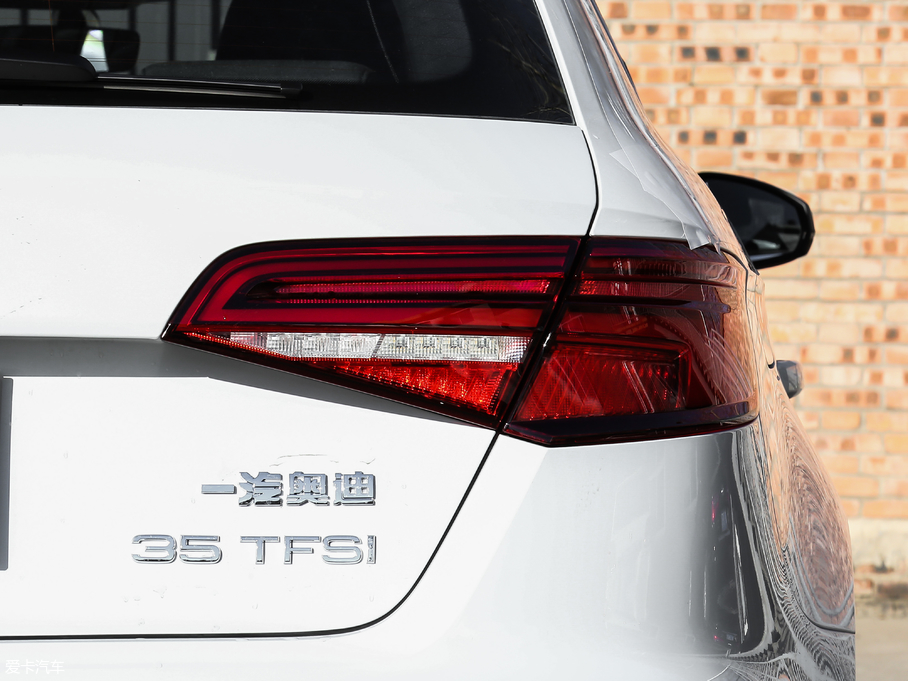 2019WA3 Sportback 35 TFSIMȡ VI