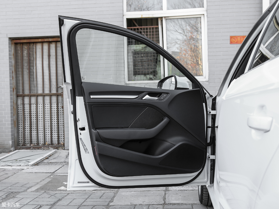 2019WA3 Sportback 35 TFSIMȡ VI