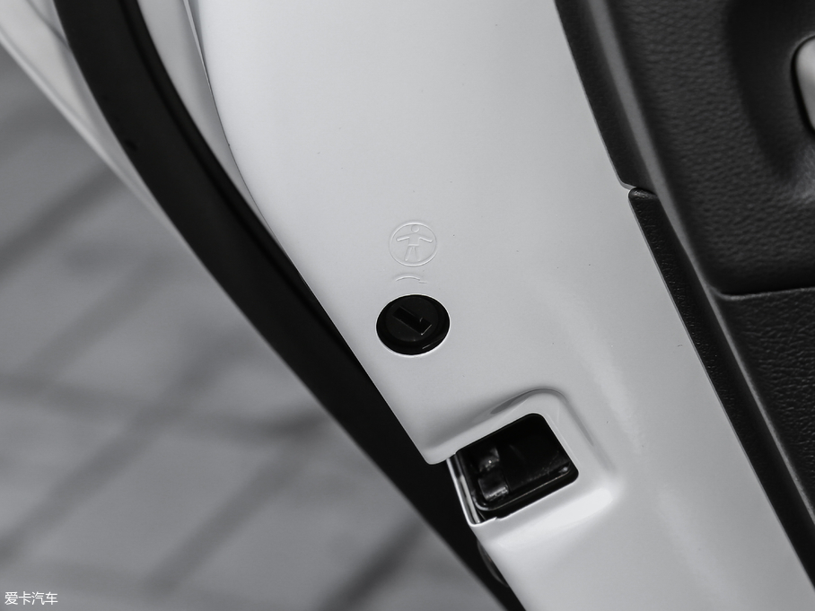 2019?yun)WA3 Sportback 35 TFSIM(jn)ȡ VI