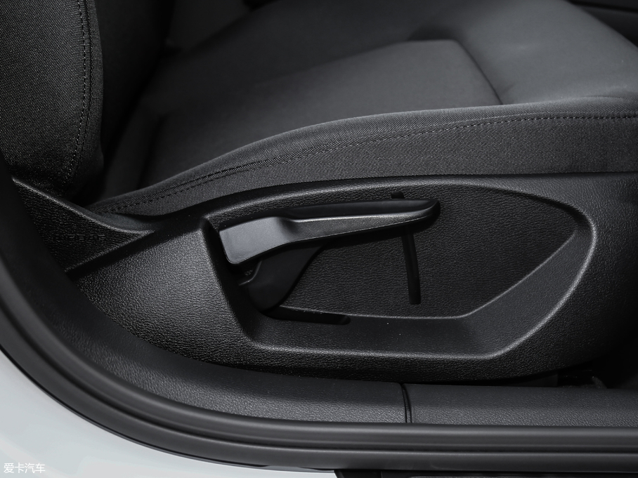 2019?yun)WA3 Sportback 35 TFSIM(jn)ȡ (gu)VI