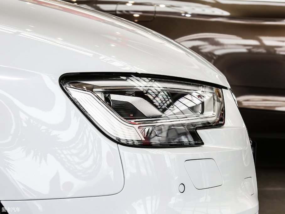 2019WA3 Sportback 40 TFSI\ VI