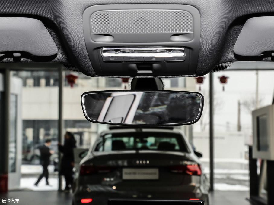 2019WA3 Sportback 40 TFSI\ VI