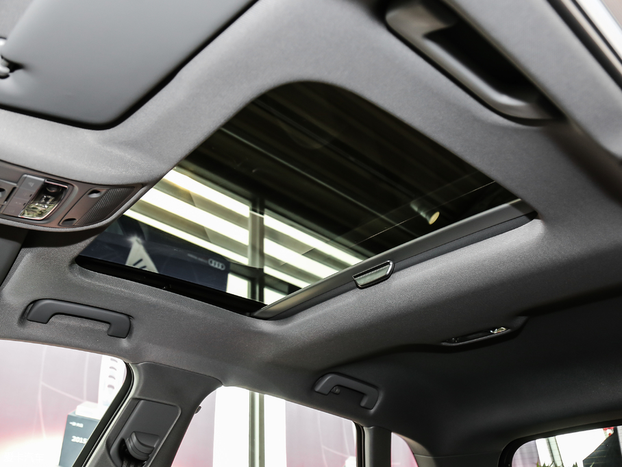 2019WA3 Sportback 40 TFSI\ VI