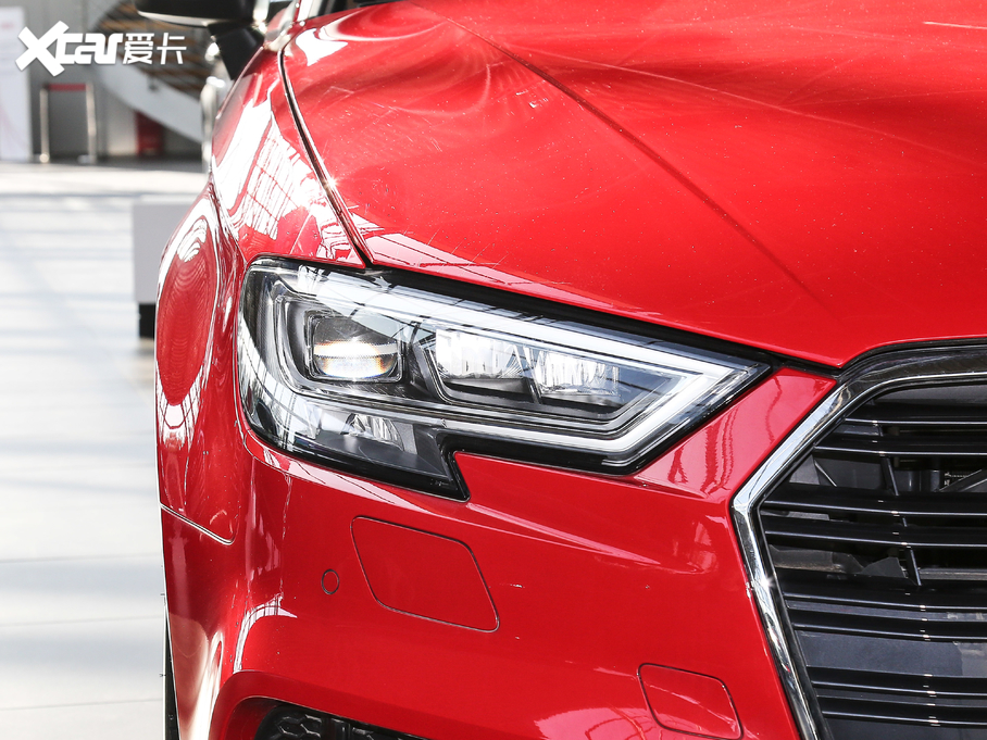 2019WA3 Sportback 35 TFSIr VI