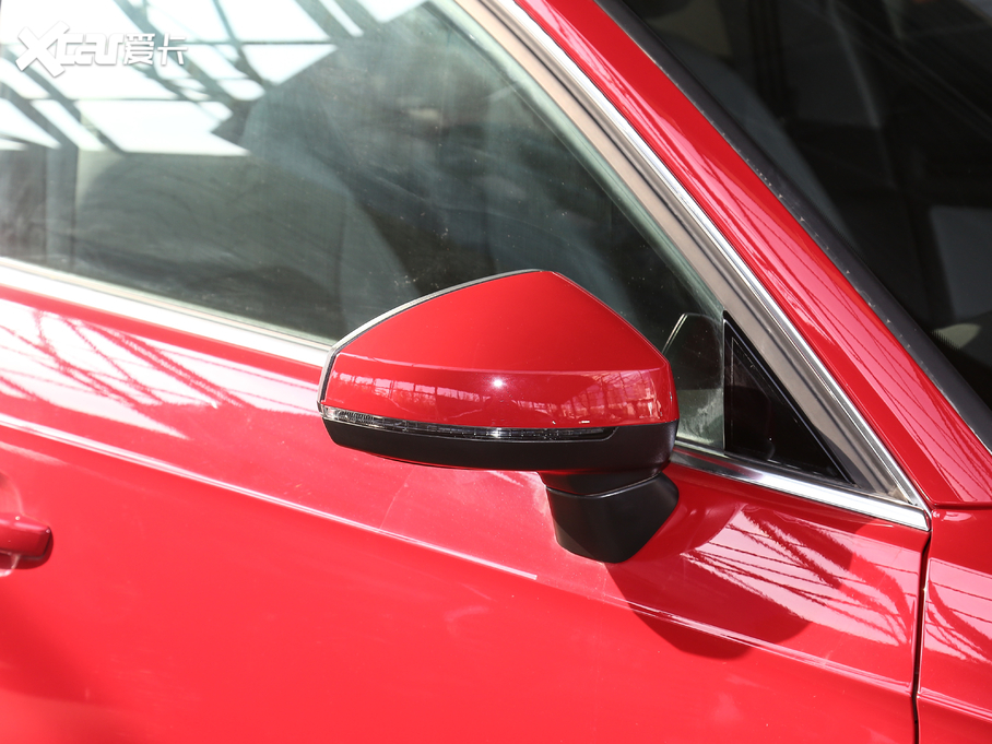 2019WA3 Sportback 35 TFSIr VI