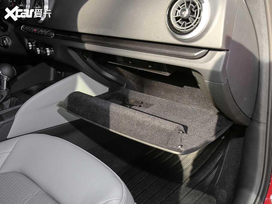 2019WA3 Sportback 35 TFSIr VI