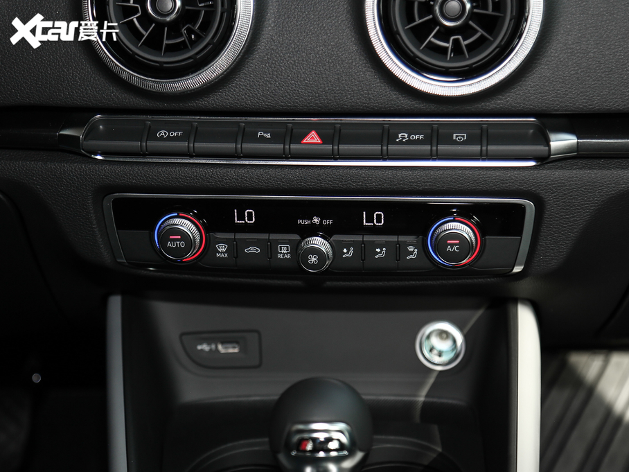 2019��W��A3 Sportback 35 TFSI�r���� ��VI