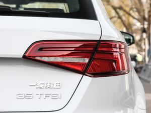 2019Sportback 35 TFSIr V β