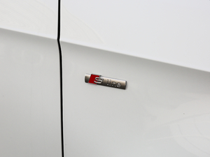 2019Sportback 35 TFSIr V ^